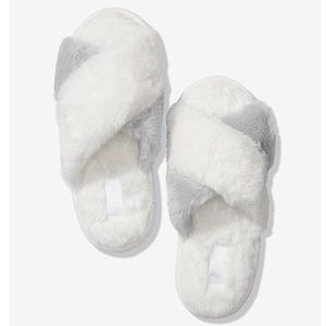 Victoria’s Secret PINK Fuzzy Criss Cross Slippers